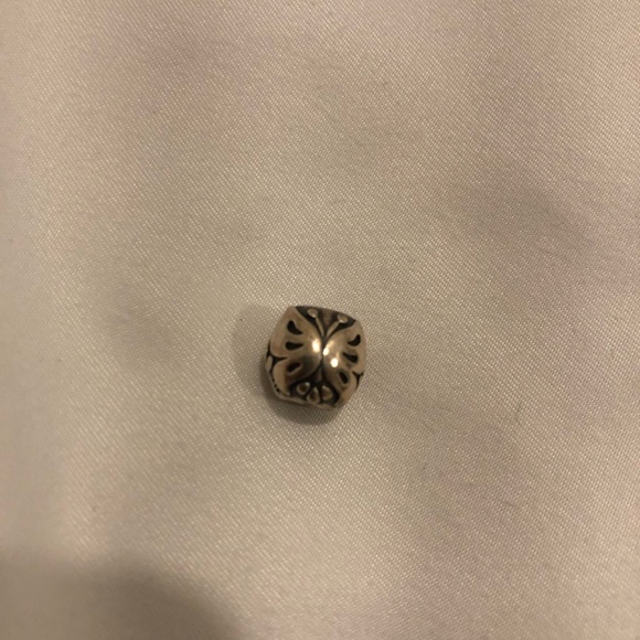 Pandora Butterfly Charm - Picture 2 of 5